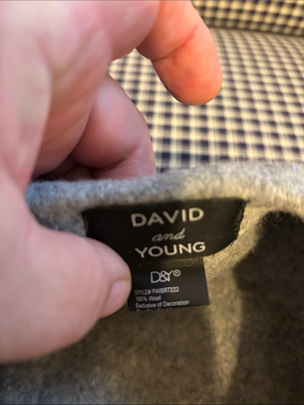 David and Young Light Gray Sequin Wool Beret